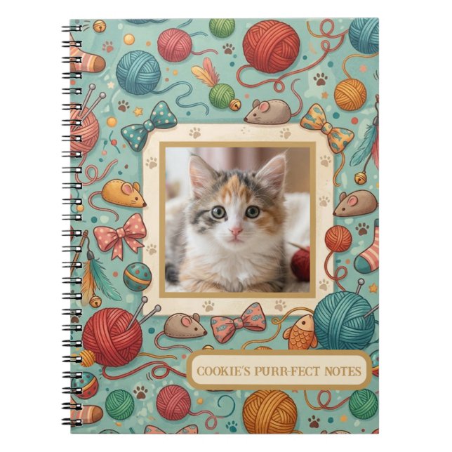 Caderno Espiral Custom Pet Photo & Name Cute Cat Toy Pattern Noteb (Frente)