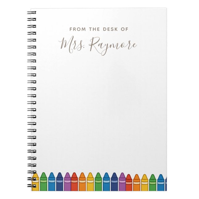 Caderno Espiral Custom Teacher Notebook – Rainbow Crayon Name Desi (Frente)