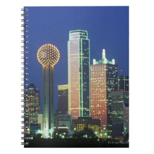 Caderno Espiral 'Dallas, skyline de TX na noite com reunião Tower