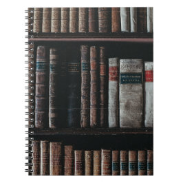 Caderno Espiral Dark Academia - prateleira estética