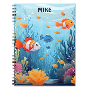 CADERNO ESPIRAL DE PEIXES COLORIDOS.
