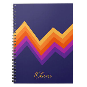 Caderno Espiral Design de roxo, laranja e retro-zigue amarelo