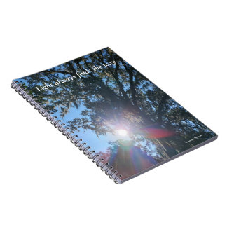 Caderno Espiral Diário - A Luz Sempre Encontra o Caminho