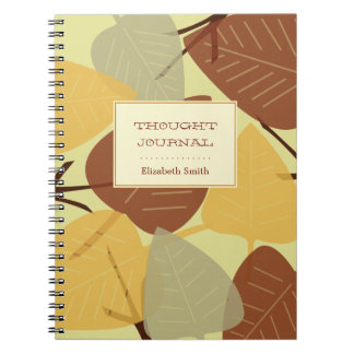 Caderno Espiral Diário pessoal de outono sobre folhas dispersas mo