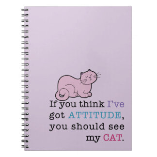Caderno espiral do gato engraçado da atitude do