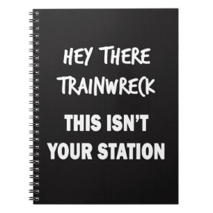 Caderno Espiral Ei, Trainwreck