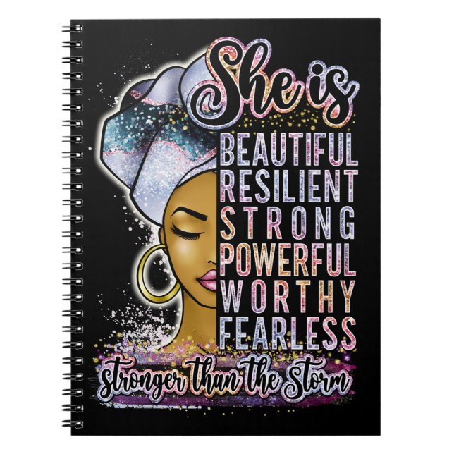 Caderno Espiral Ela É Rainha Negra Melanina Mulher Marrom (Frente)