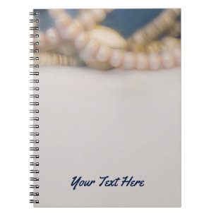 Caderno Espiral Elegantes Pérolas & Conchas Marinhas Praia Persona