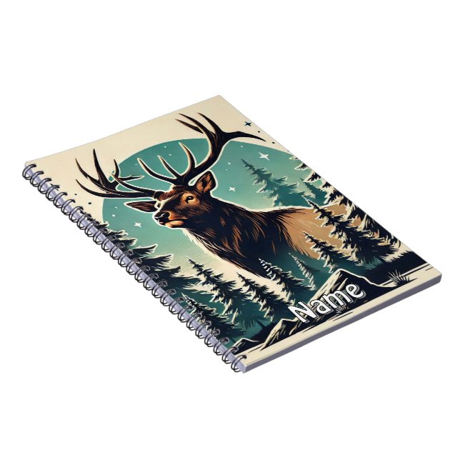 Caderno Espiral Elk Personalizado em Floresta com Céu Estrelado (Lado Direito)