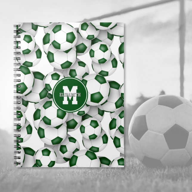 Caderno Espiral esportes de bolas de futebol verdes para crianças (Criador carregado)