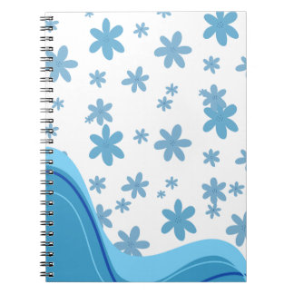 Caderno espiral estético azul e branco.