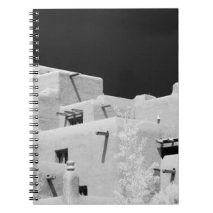 Caderno Espiral Estilo Pueblo Inn adobe em Loretto, Santa Fe, Novo