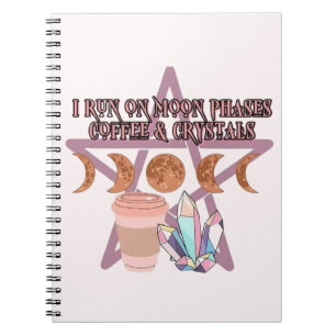 Caderno Espiral Eu corro em fases de lua, café e cristais