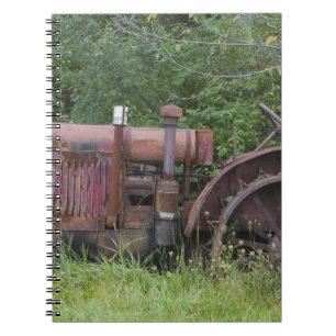 Caderno Espiral EUA, Vermont, MANCHESTER: Trator Antigo de Fazenda