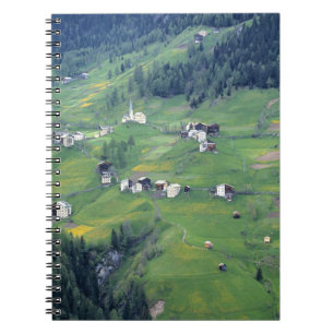Caderno Espiral Europa, Itália, Dolomitas. Esta pequena aldeia