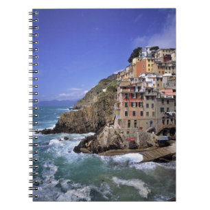 Caderno Espiral Europa, Itália, Riomaggiore. Riomaggiore é constru