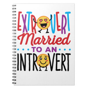 Caderno Espiral Extrovertido Casado com um Invertido Engraçado