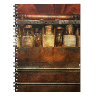 Caderno Espiral Farmácia - Veterinária - Medicina para animais de