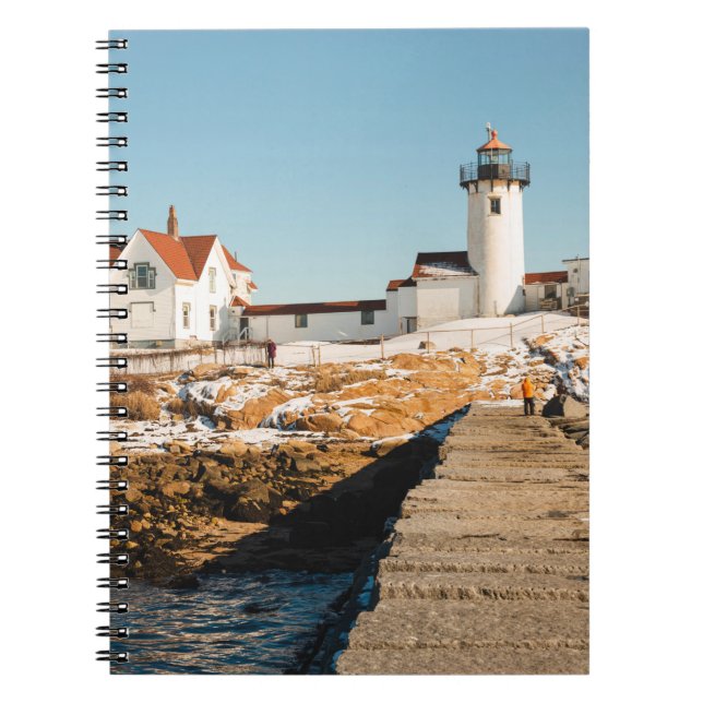 Caderno Espiral Farol Bar de Cães ao longo da costa oceânica do (Frente)