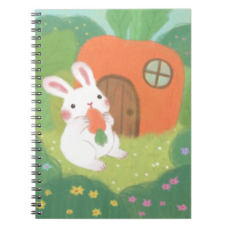 Caderno Espiral Feliz Coelhinho com Cenoura na Floresta