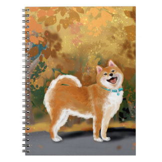 Caderno Espiral Feliz Shiba Inu sorrindo no belo outono