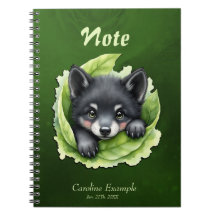 Filhote de lobo no verde