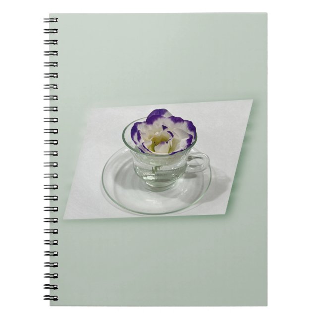 Caderno Espiral Flor branca roxa num copo (Frente)