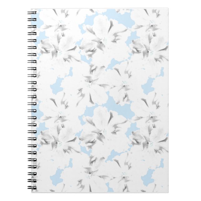 Caderno Espiral Flores brancas em azul claro. (Frente)