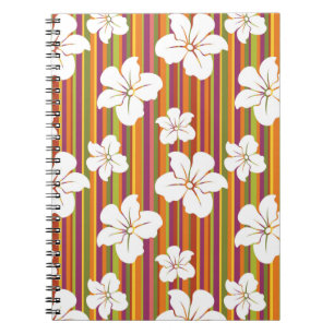 Caderno Espiral Flores brancas em um fundo listrado