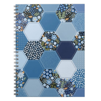Caderno Espiral Folha floral, colagem de denim: padrão azul.