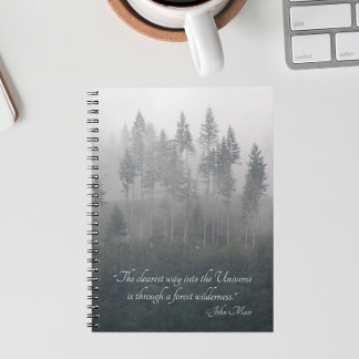 Caderno Espiral Foto da Floresta Selvagem com Citação de John Muir