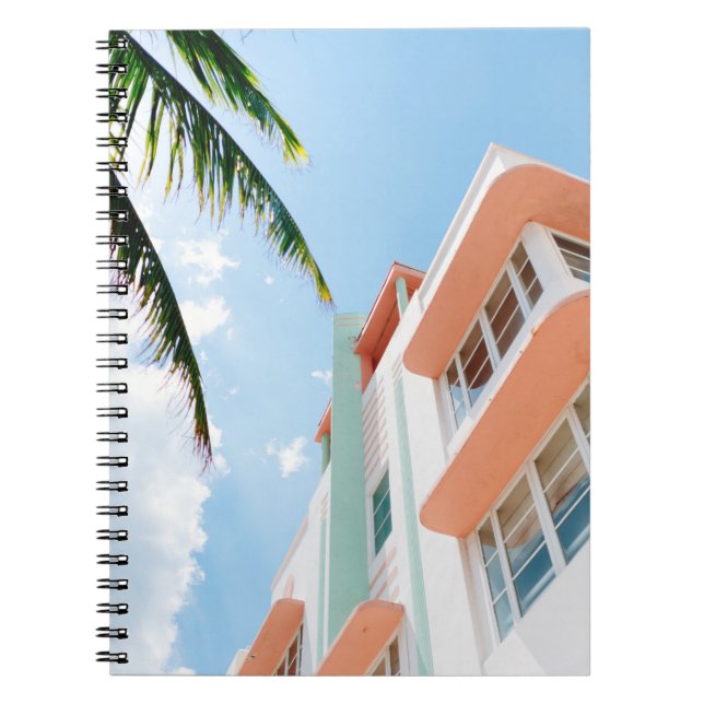 Caderno Espiral Foto de baixo ângulo de construção de concreto bra (Frente)