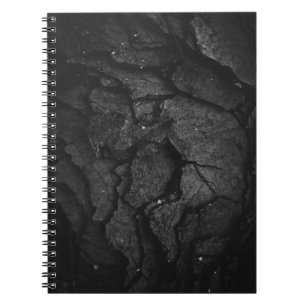 Caderno Espiral Fotografia em escala de cinza da formação de roc