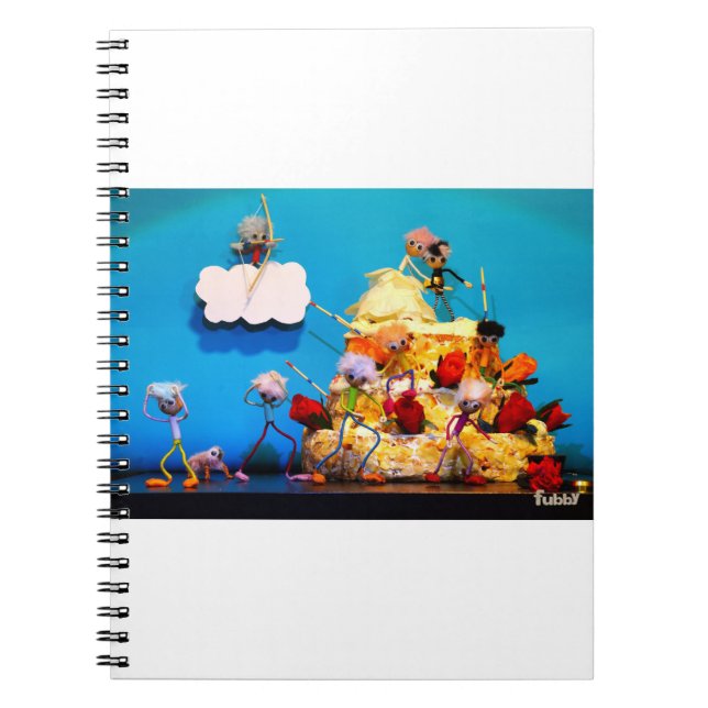Caderno Espiral Fubby bruiloft met cupido die voor liefde zorgt. (Frente)
