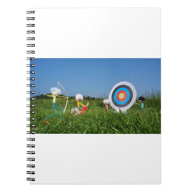 Caderno Espiral Fubby's die aan het boog schieten zijn (Frente)
