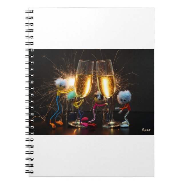 Caderno Espiral Fubby's die feestelijk proosten met vuurwerk. (Frente)