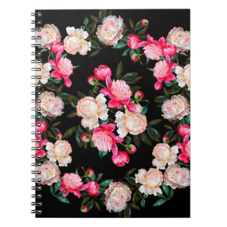 Caderno Espiral Fundo floral. Peônias cor-de-rosa e brancas num da