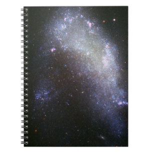 Caderno Espiral Galaxy NGC 1427A mergulha na Galáxia Fornax