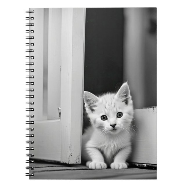 Caderno Espiral Gatinho Branco Na Porta (Frente)