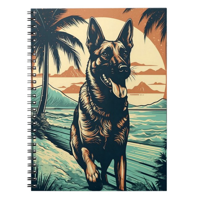 Caderno Espiral German shepherd numa praia tropical durante o pôr  (Frente)