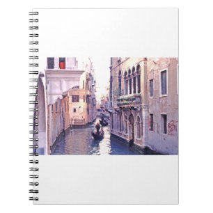 Caderno Espiral Gondolas Navegando Por Um Canal No Bairro De San P