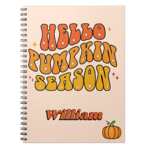 Caderno Espiral Groovy Olá Temporada da Abóbora Retro Outono Brilh