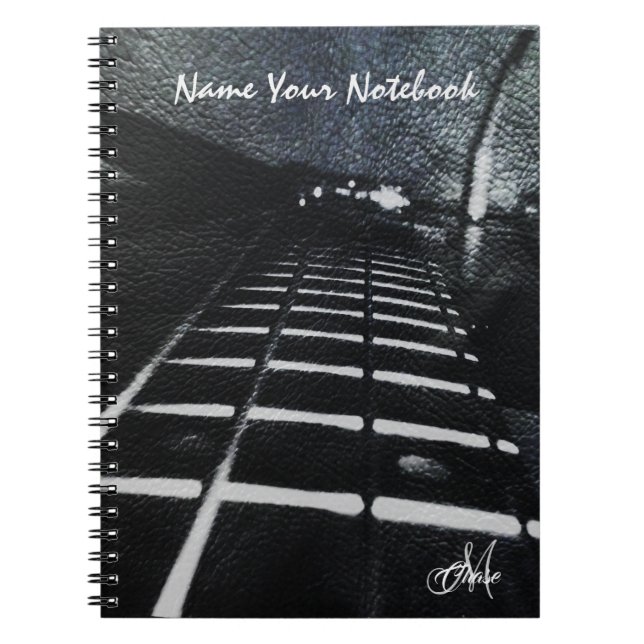 Caderno Espiral Guitarra baixa do Grunge de couro preto (Frente)