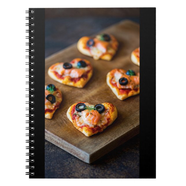 Caderno Espiral Heart-Shaped Salmon Pizza Bites (Frente)