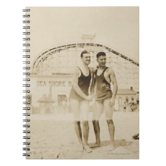 Caderno Espiral Homens que estão na praia