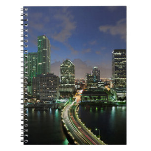 Caderno Espiral Horizonte urbano elevado da cidade