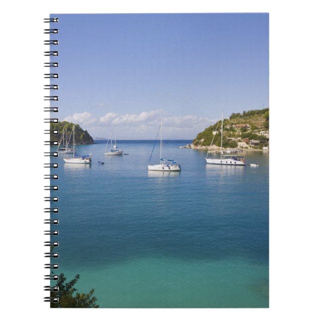 Caderno Espiral Iates em âncora, Lakka, Paxos, Grécia (Frente)