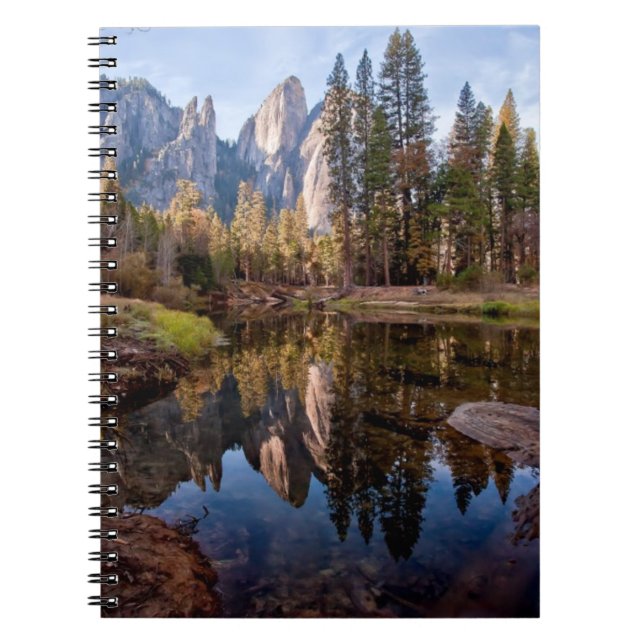 Caderno Espiral Ideia de picos da catedral (Frente)