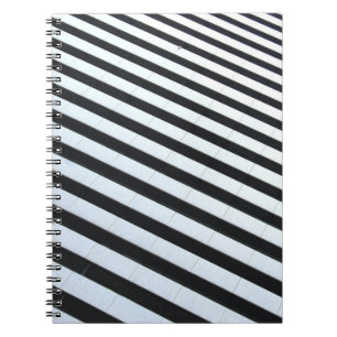 Caderno Espiral Ilustração listrada branca e preta