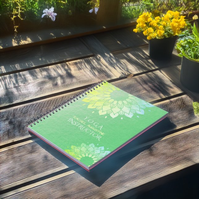 Caderno Espiral Instrutor de Meditação Yoga Green Gold Foil Mandal (Criador carregado)